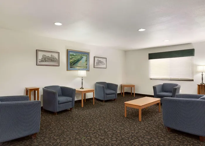 Travelodge By Wyndham Belen